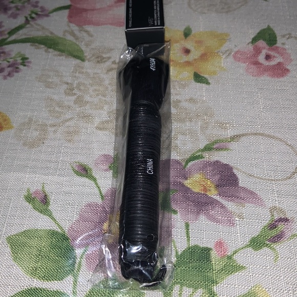 NARS Mizubake Kabuki Brush - Picture 4 of 7